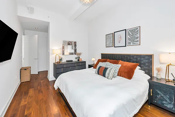 Rented by Compass | media 33