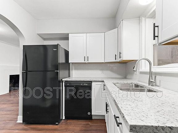 5th image of 554 Fairwood Ave