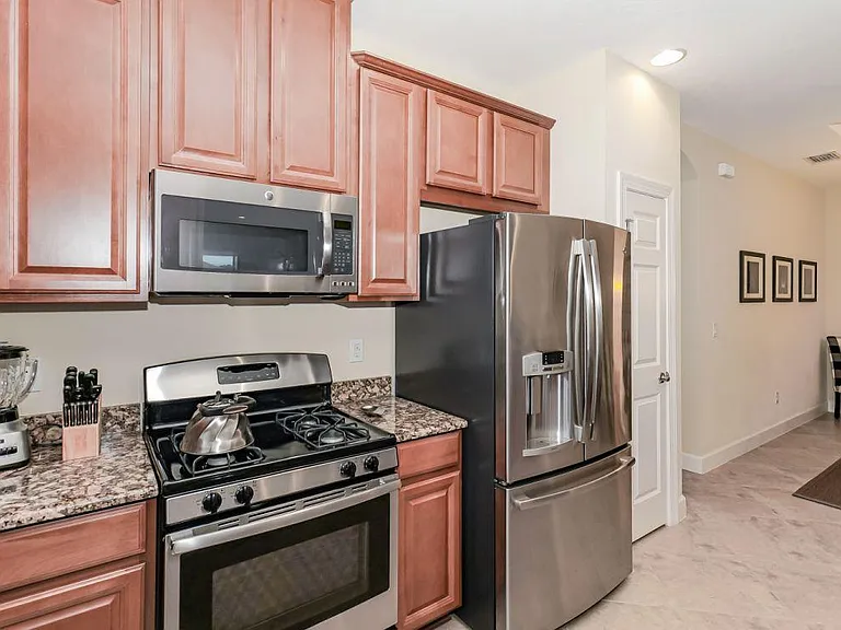 5867 Cavano Dr — Photo 13