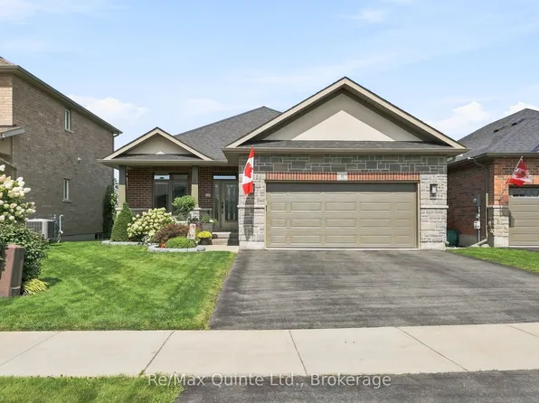 40 Farmington Cres, Belleville, ON K8N 0J8