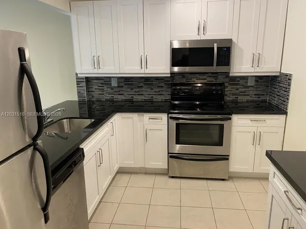 721 N Pine Island Rd APT 304, Plantation, FL 33324