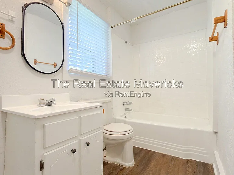 404 N Seminole Dr — Photo 15