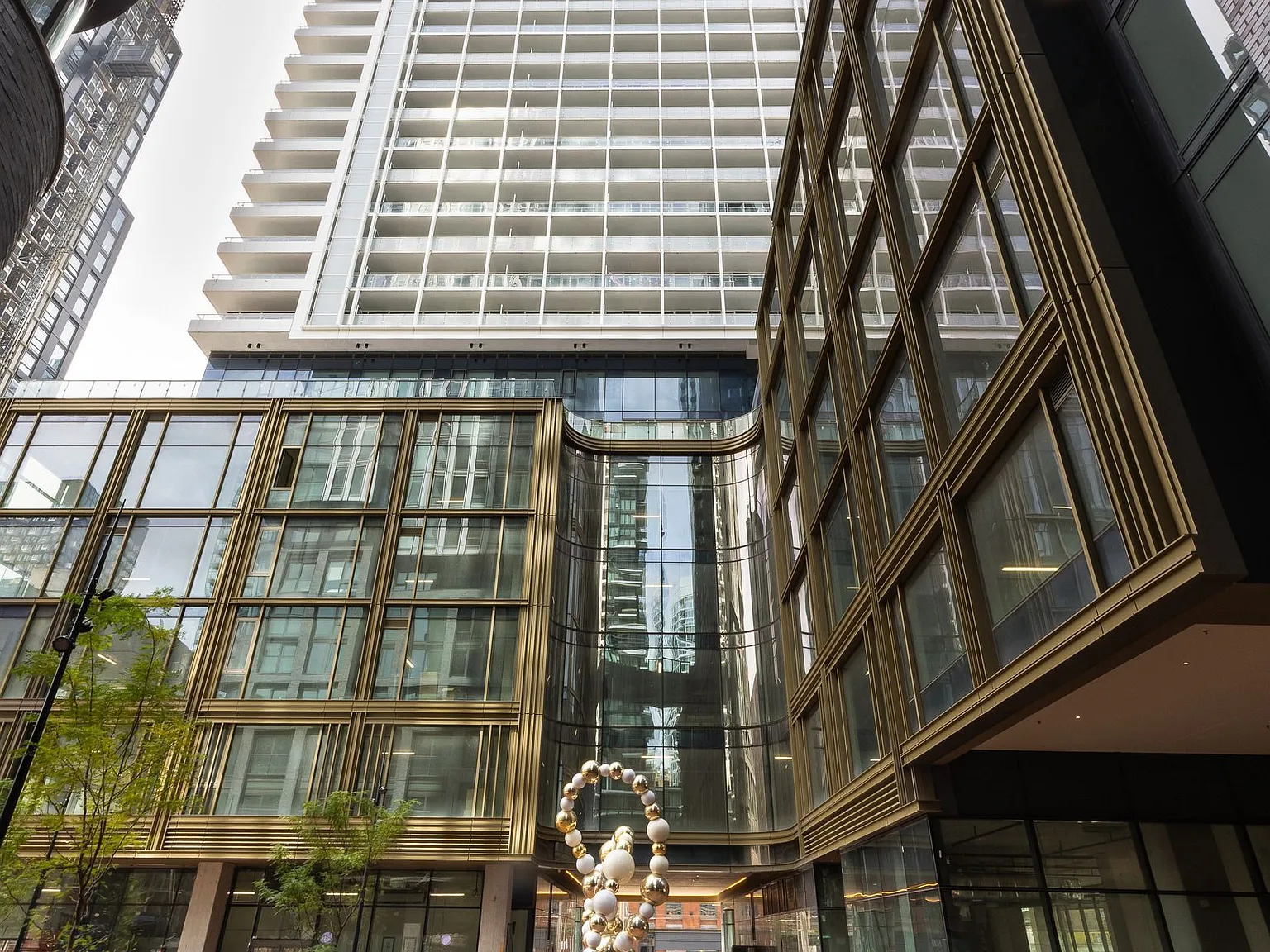 2 bed, $2,600 — Photo 1
