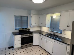 2560 Swansea Rd, Columbus, OH 43221