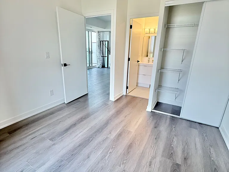 33 Erie Ave #1308 — Photo 9