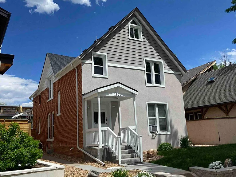 1920 S Washington St #3 — Photo 1