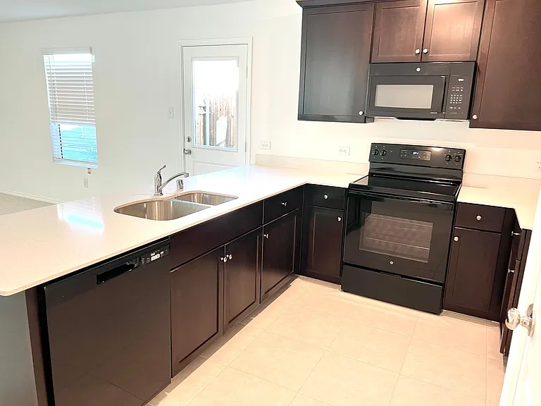 5836 Timber Point Dr — Photo 9