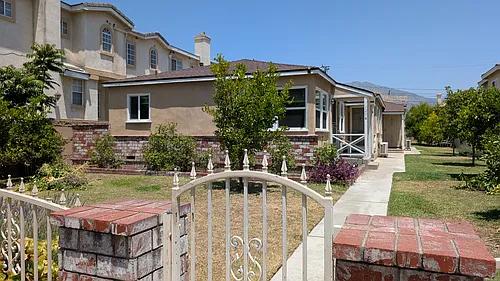 129 Genoa St #A Photo 1