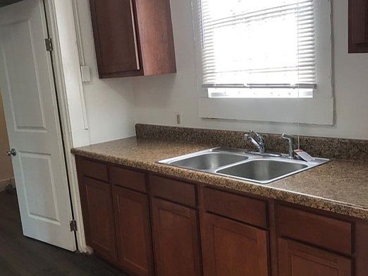 2nd image of 1504 W 33rd St