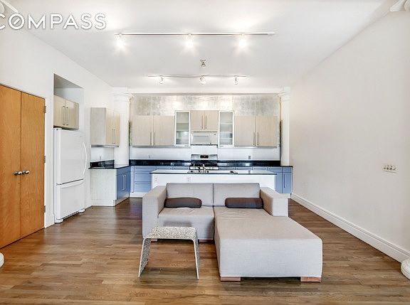 2nd image of 116 W 14th St APT 6S