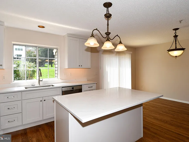 15108 Cider Wood Ct — Photo 10
