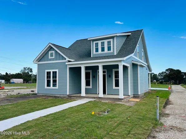 2406 Ferabee Street, Morehead City, NC 28557