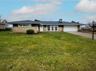 1151 Sunset Dr, Latrobe, PA