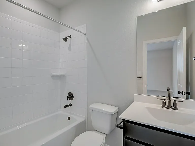 125 Clemens Dr — Photo 17