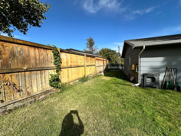 219 Thayer Dr — Photo 6