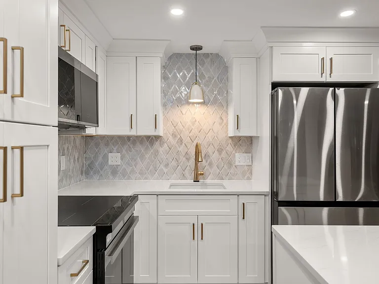 3 Devens St #2 — Photo 1