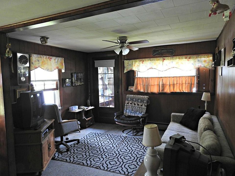 2nd image of 55 Medford Ave