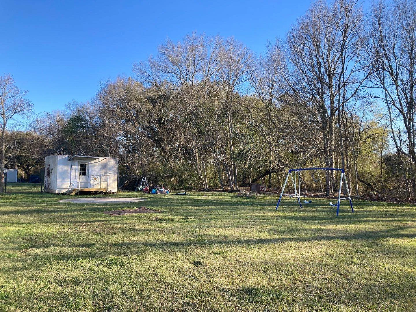 3 bed, 1300 sqft, $1,100 — Photo 3