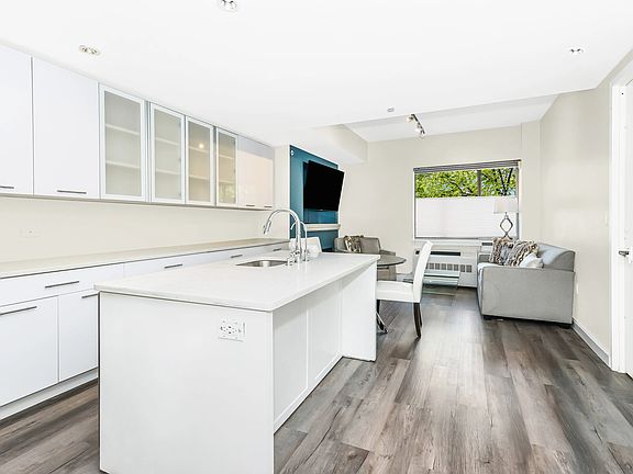 2nd image of 3585 Greystone Ave APT 1B