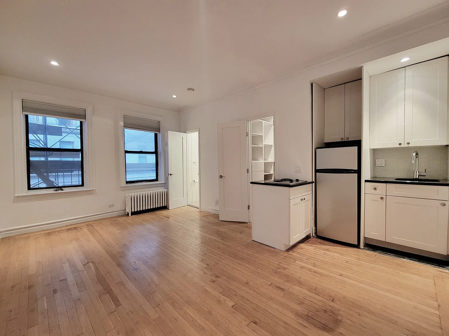 172 5th Avenue — Photo 4