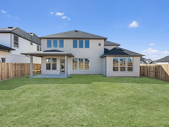 8027 Sunny Ridge Drive