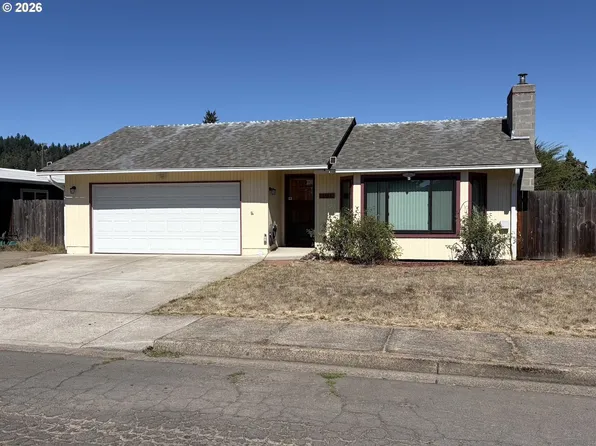 1544 E Chamberlain Ave, Cottage Grove, OR 97424