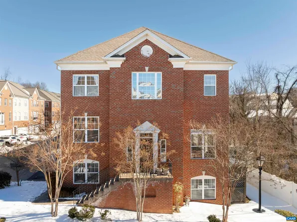 1045 Glenwood Station Ln, Charlottesville, VA 22901