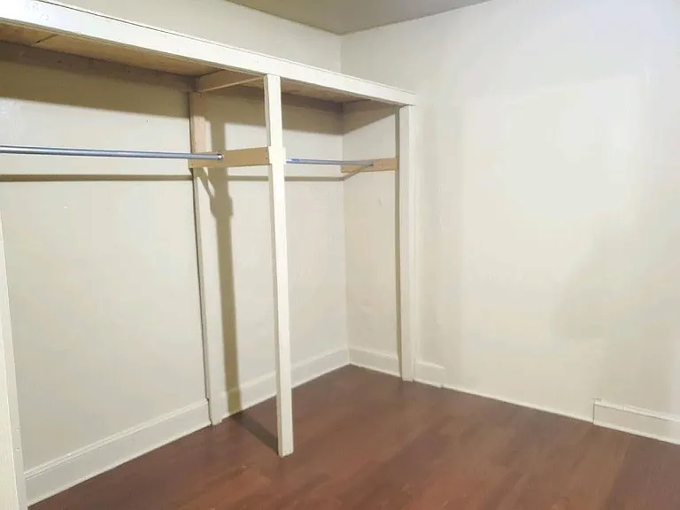950 E Woodlawn Ave #1 — Photo 6