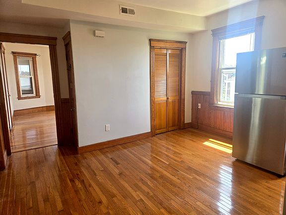 5th image of 39 Adams St #2