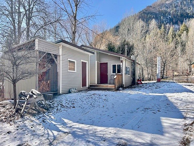1st image of 3 Goat Creek Ln