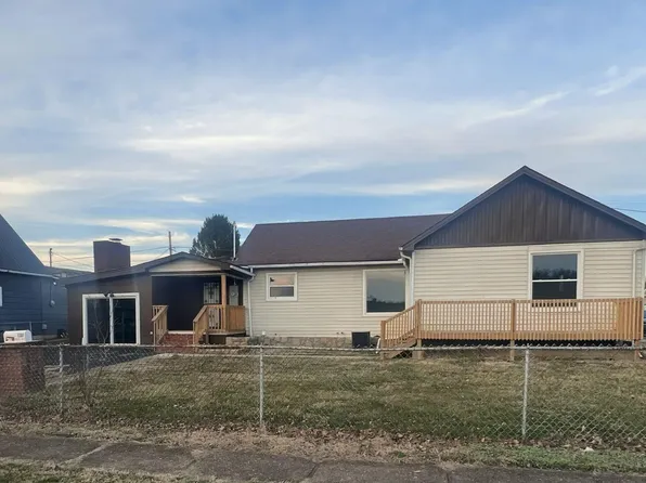 217 17th St, Kenova, WV 25530