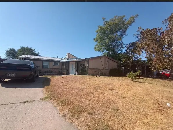 422 NW Woodridge Dr, Lawton, OK 73507