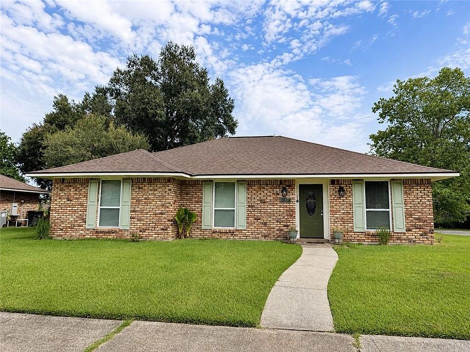 1st image of 3818 Sarasota Dr