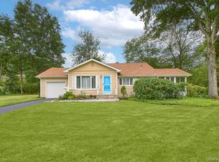 22 Daly Cross Rd, Mount Kisco, NY 10549