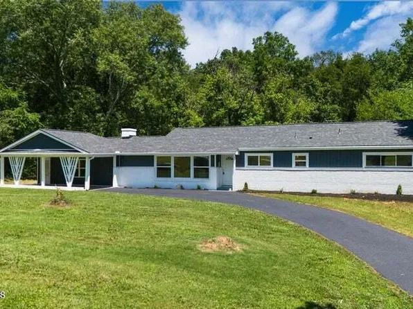 4712 Plymouth Rd, Knoxville, TN 37914