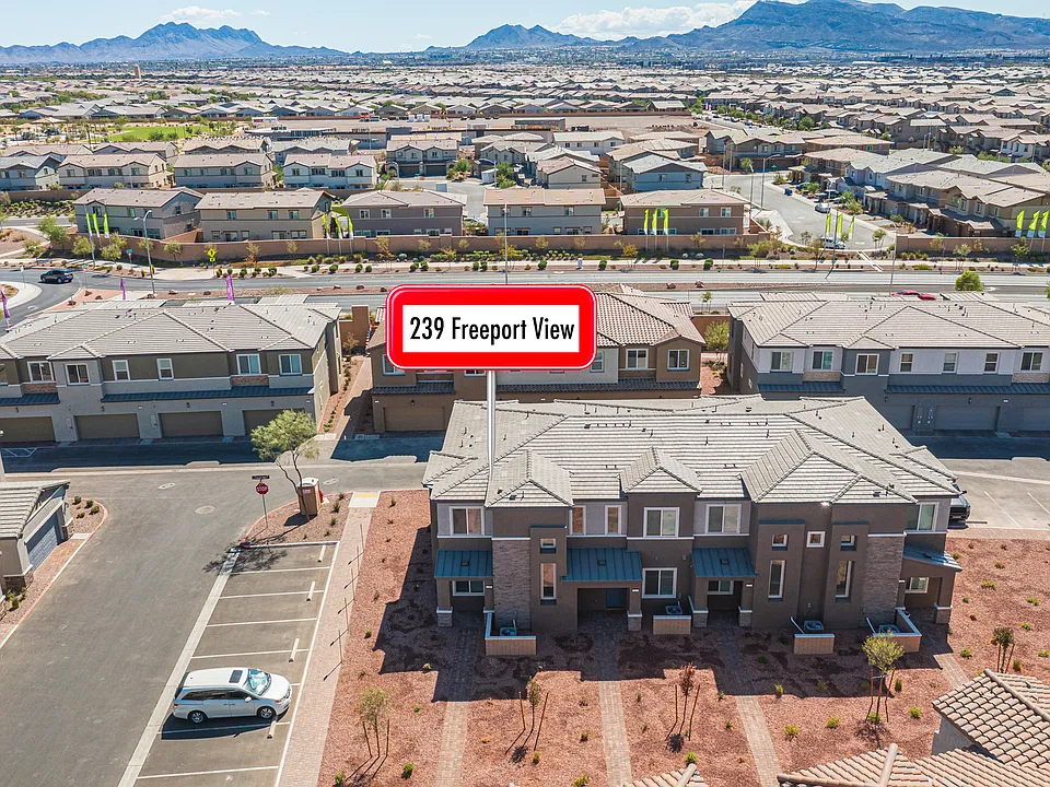 239 Freeport View Pl