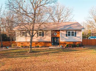 25047 Randolph Rd, Waynesville, MO 65583