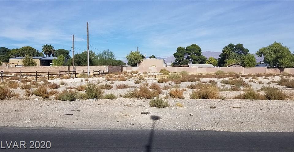 2nd image of 4900 Donnie Ave