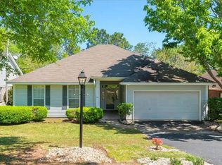 1263 Smithfield Rd E, Mobile, AL 36695