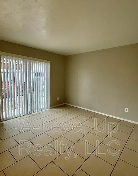 1850 N 5th Ave — Photo 12