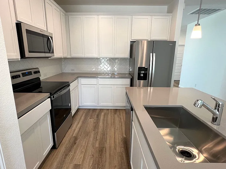 302 Elm Branch Trl — Photo 12