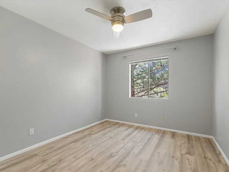 642 Sunrise Blvd — Photo 13