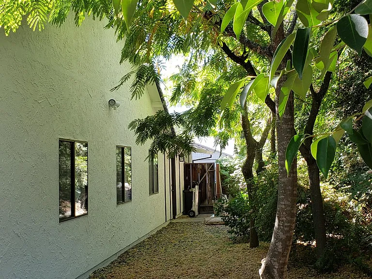 364 Springer Dr — Photo 17