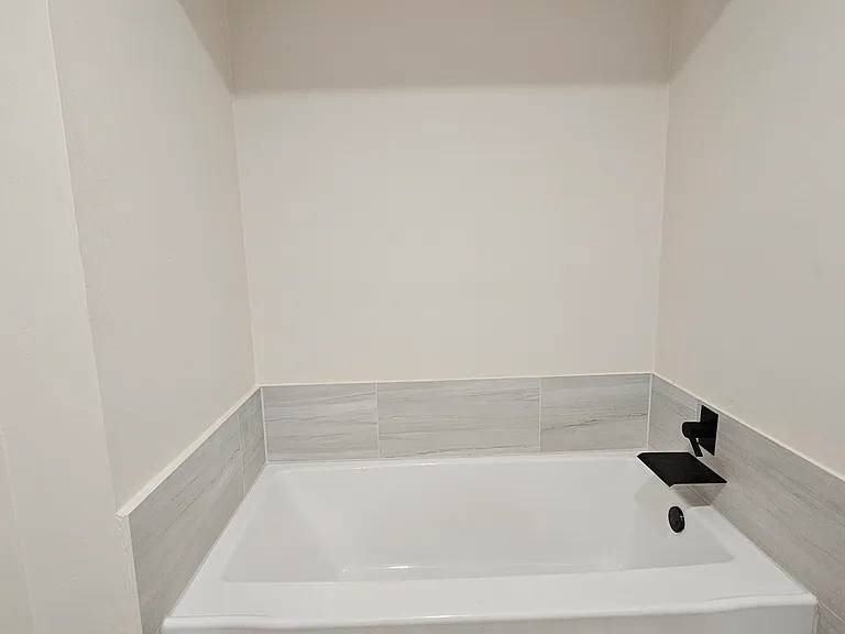 16627 Aldenham Pl — Photo 19