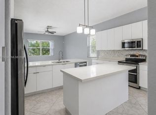Silver Lakes At Pembroke, Hollywood, FL 33029