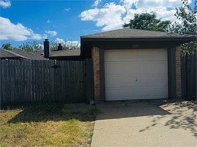 1st image of 6725 Crestmont Ct #6727