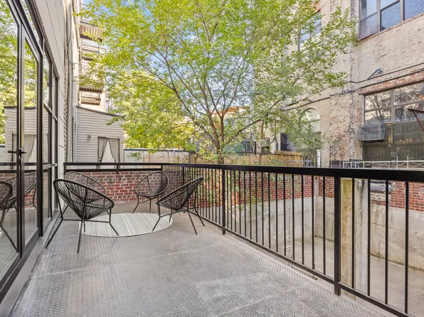 24 Belvedere Street image 7 of 27