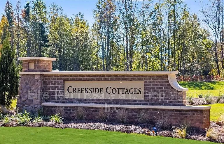 1615 Cannonball Ln — Photo 2