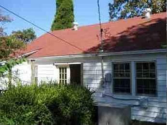 2nd image of 2104 S P St