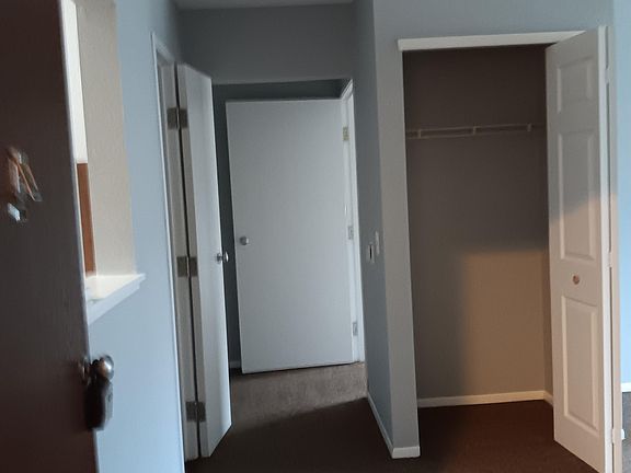 4th image of 230 S Main St #11018322